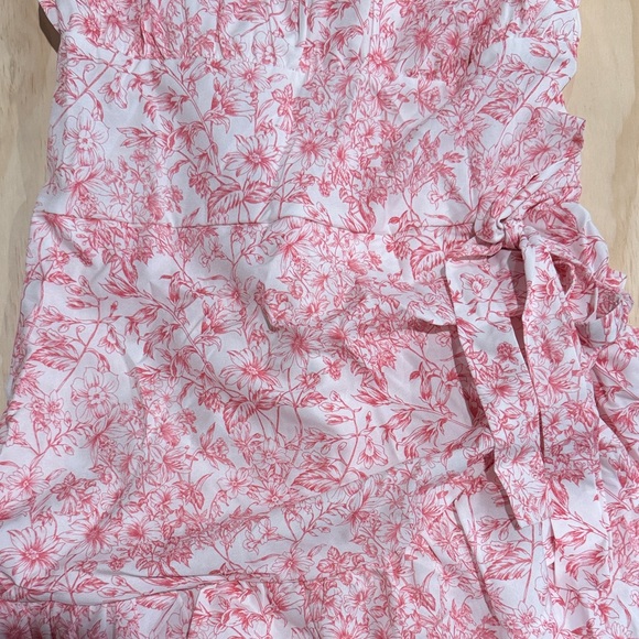 Floral Pink Halter Dress - Picture 3 of 7